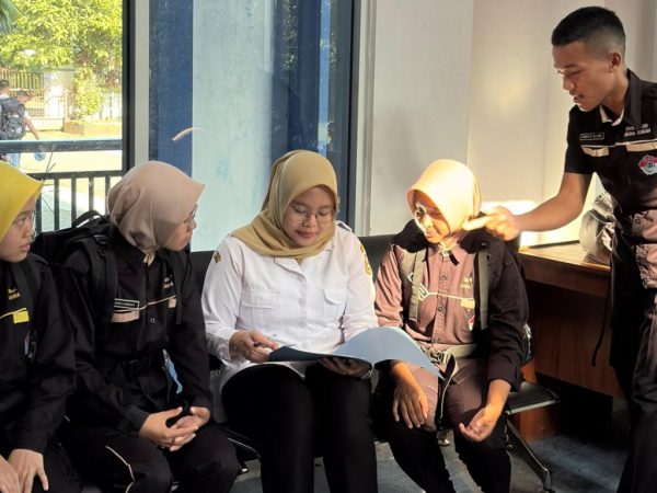 Strategi Holistik untuk Konseling Siswa yang Optimal