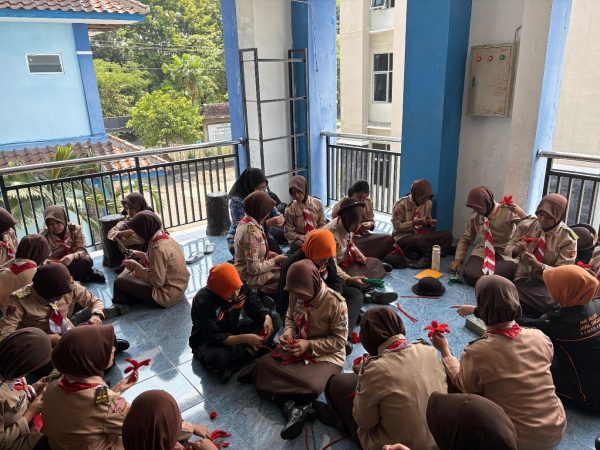 Menumbuhkan Empati, Menghidupkan Semangat Kartini di SMKN Jateng di Semarang