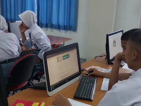 Mengatasi Matematika Fobia di SMK melalui Pendekatan Realistic Mathematics Education untuk Membangun Generasi Problem Solver yang Siap Kerja