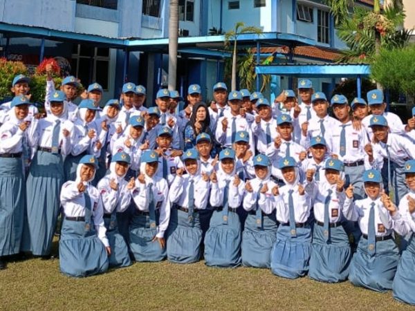 Perjalanan Menjadi Pribadi Mandiri di SMKN Jateng di Semarang