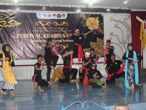 Saat Generasi Vokasi Menjaga Warisan Budaya di Tengah Arus Modernitas