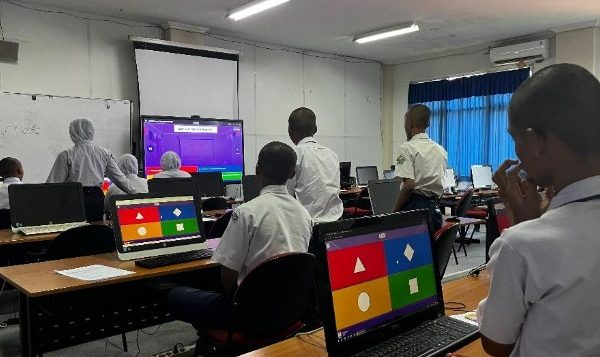 Belajar HKI Jadi Lebih Seru, Siswa X TITL SMKN Jateng Adu Strategi Lewat Kahoot!