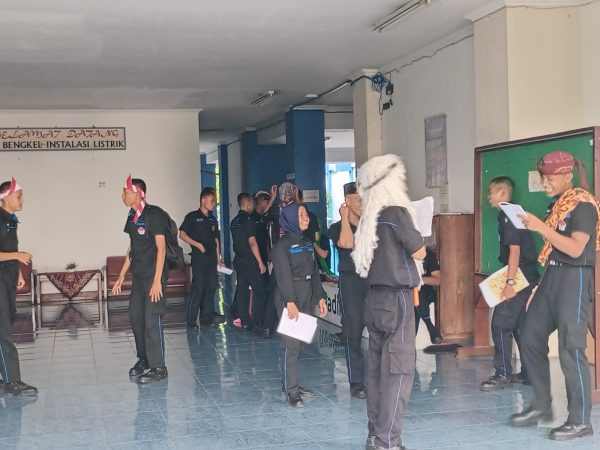 Praktik Baik Pembelajaran Bahasa Inggris melalui Mini Drama di SMKN Jawa Tengah di Semarang